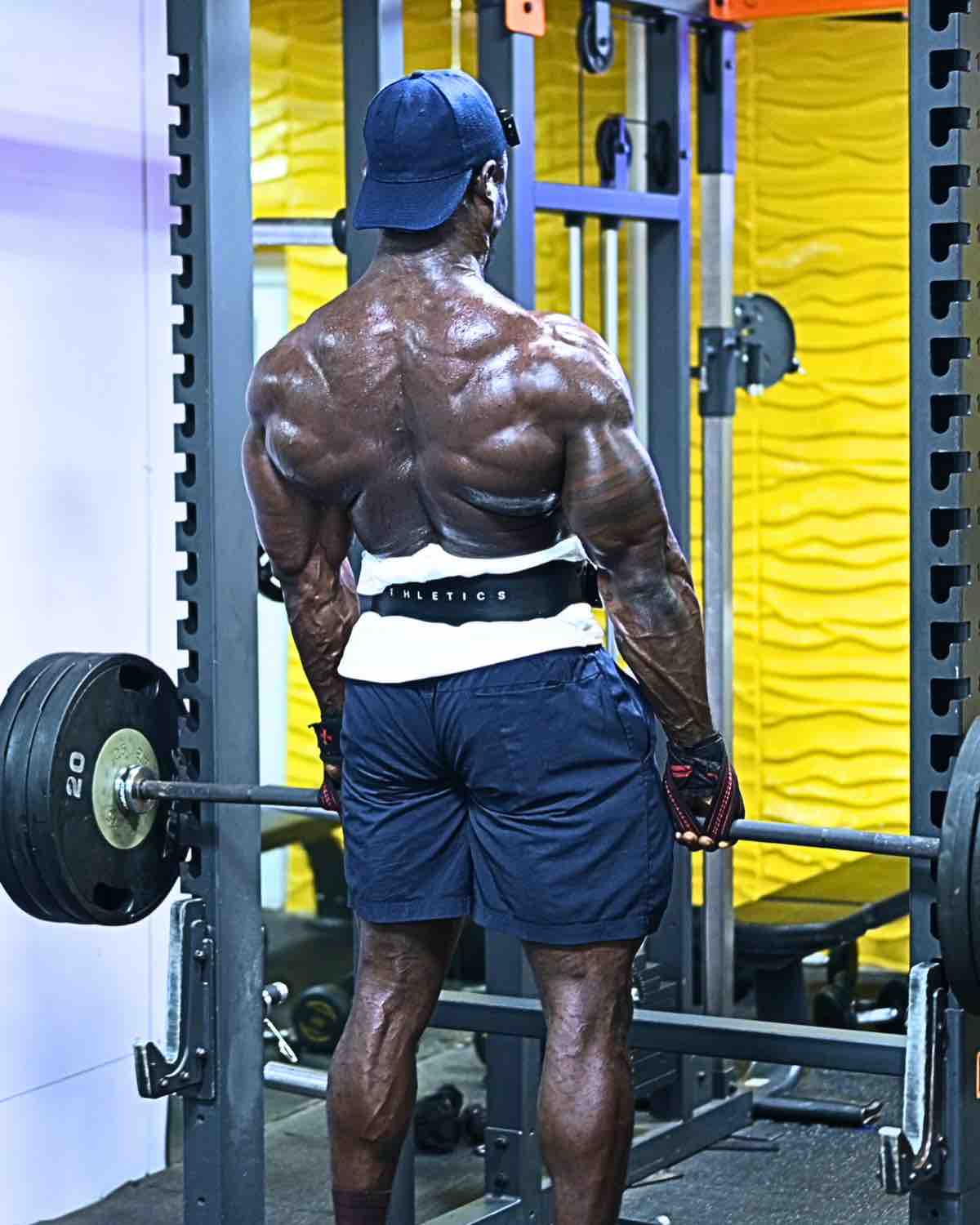 Back day — pull focus